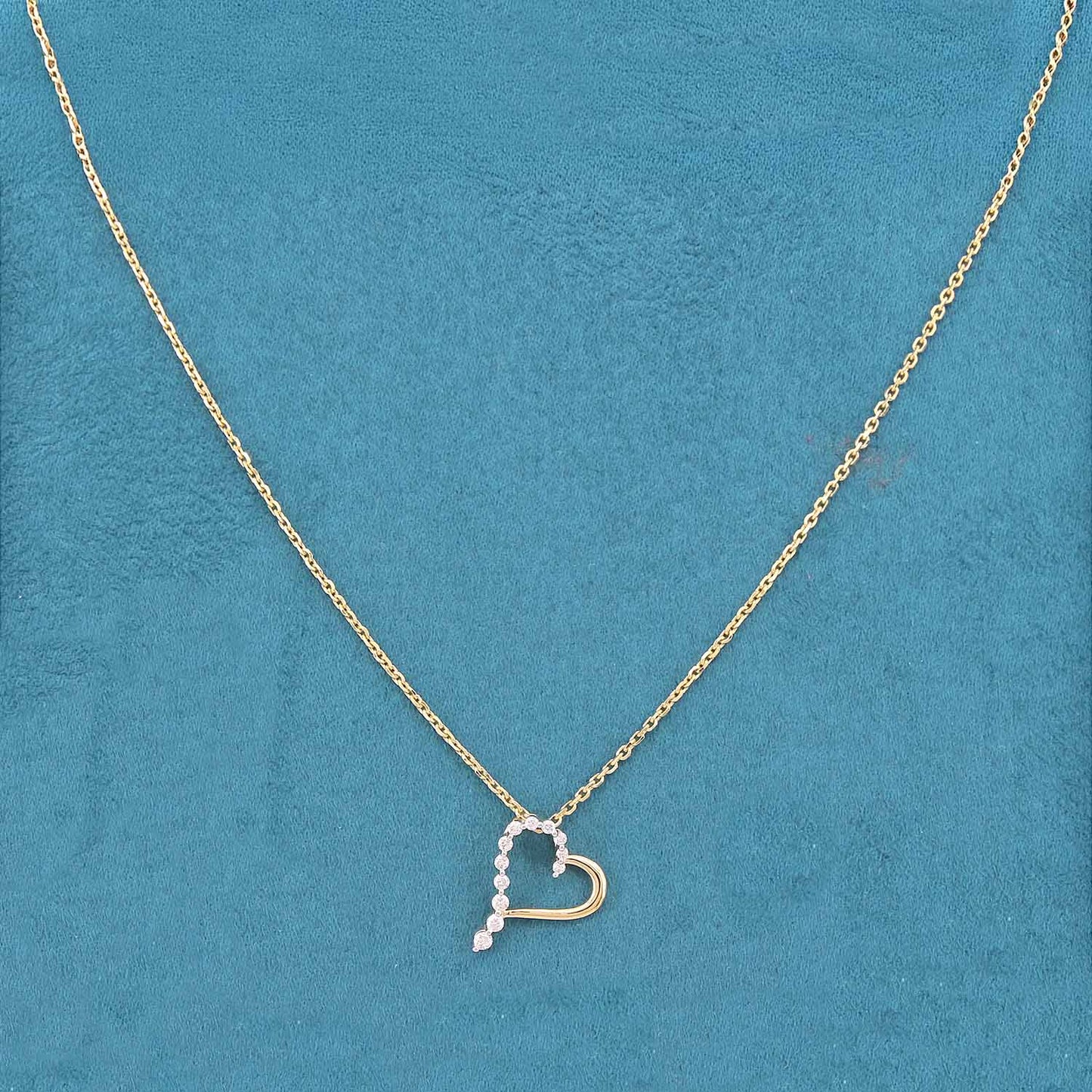 Olyra Diamond Pendant  with chain