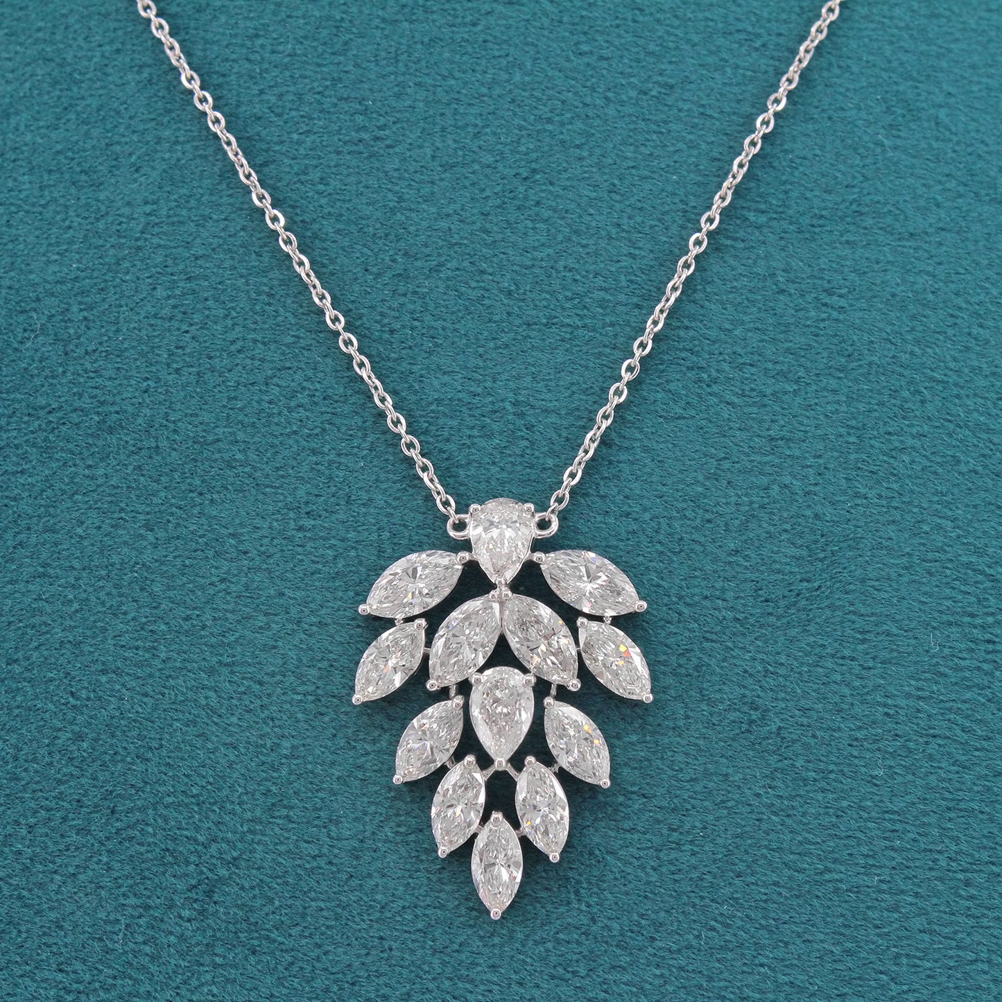 Selvora Arc Diamond Pendant