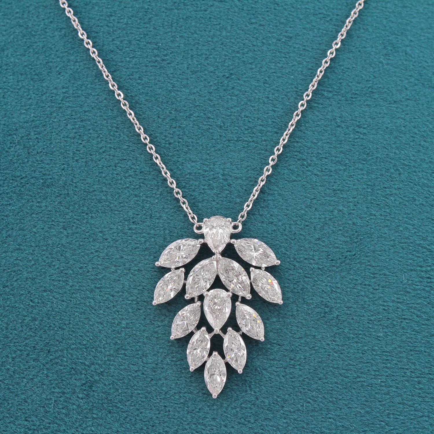 Selvora Arc Diamond Pendant