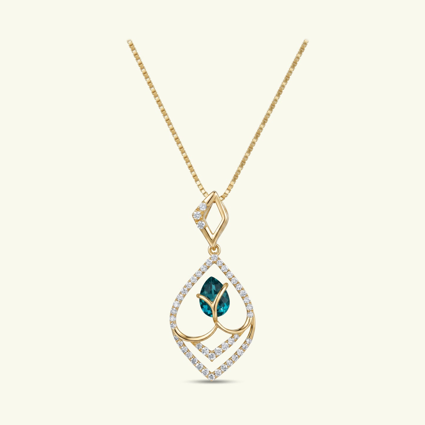 Nyari Curve Diamond Pendant with Chain