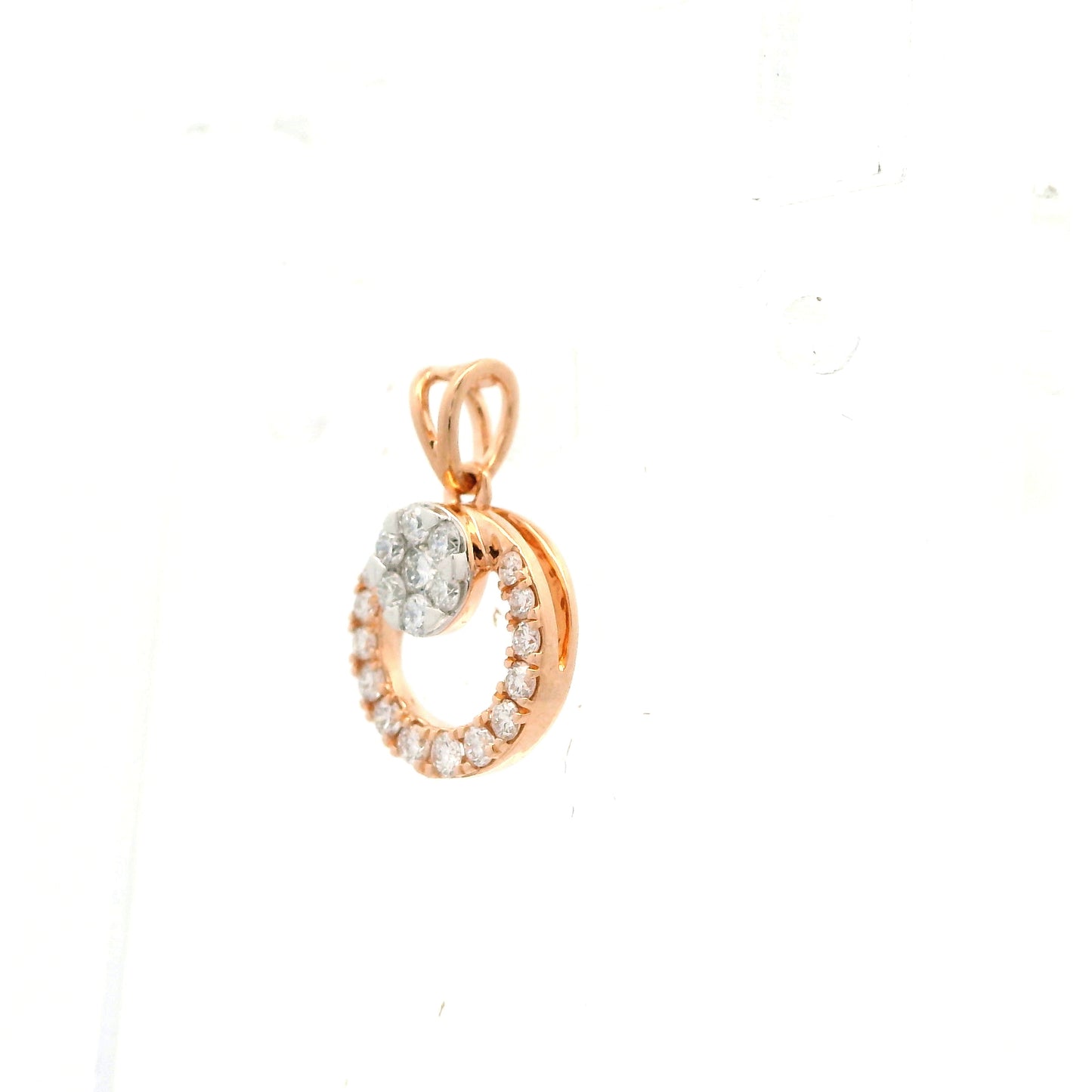 Evara Beam Diamond Pendant