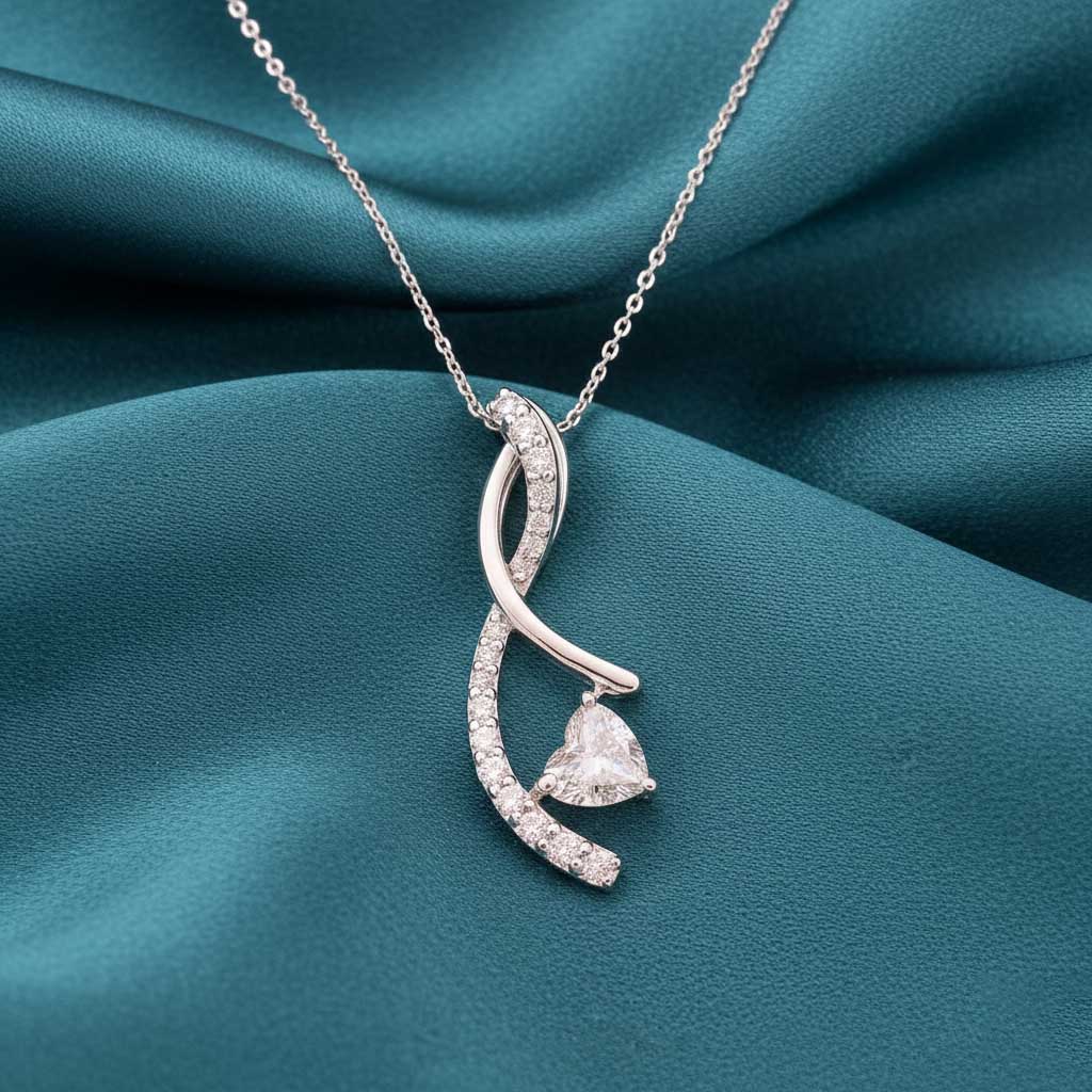 Lirune Diamond Pendant