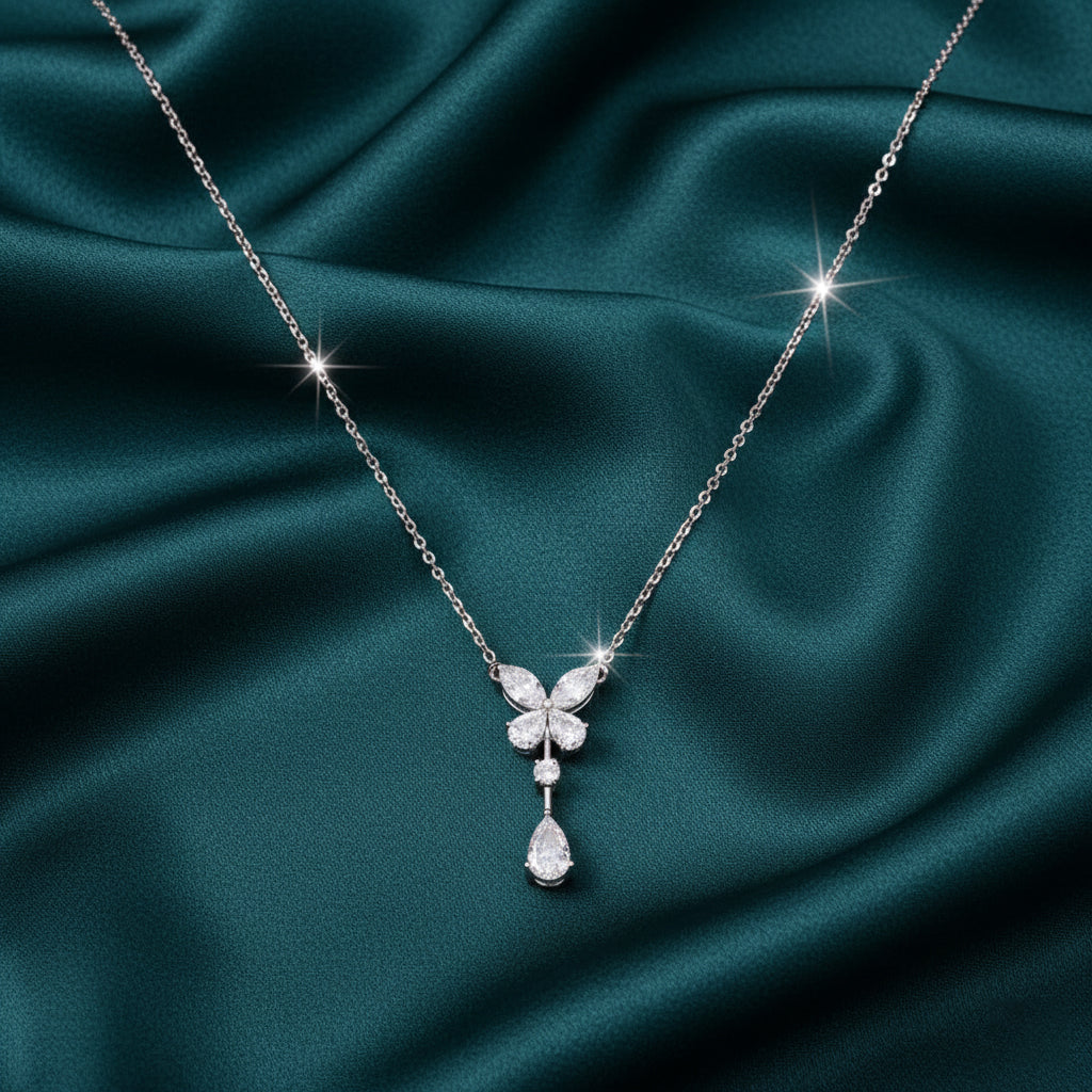 Illyra Gleam Diamond Pendant