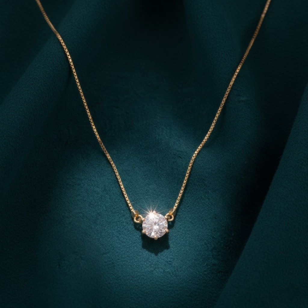 Aveliara Bloom Diamond Pendant and Chain