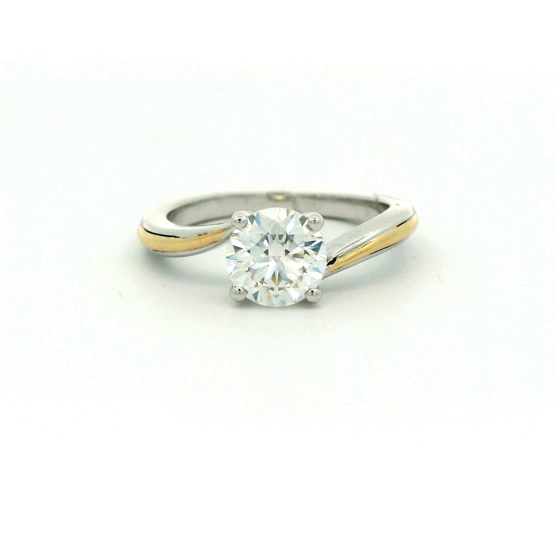 Evara Solitaire Diamond Ring