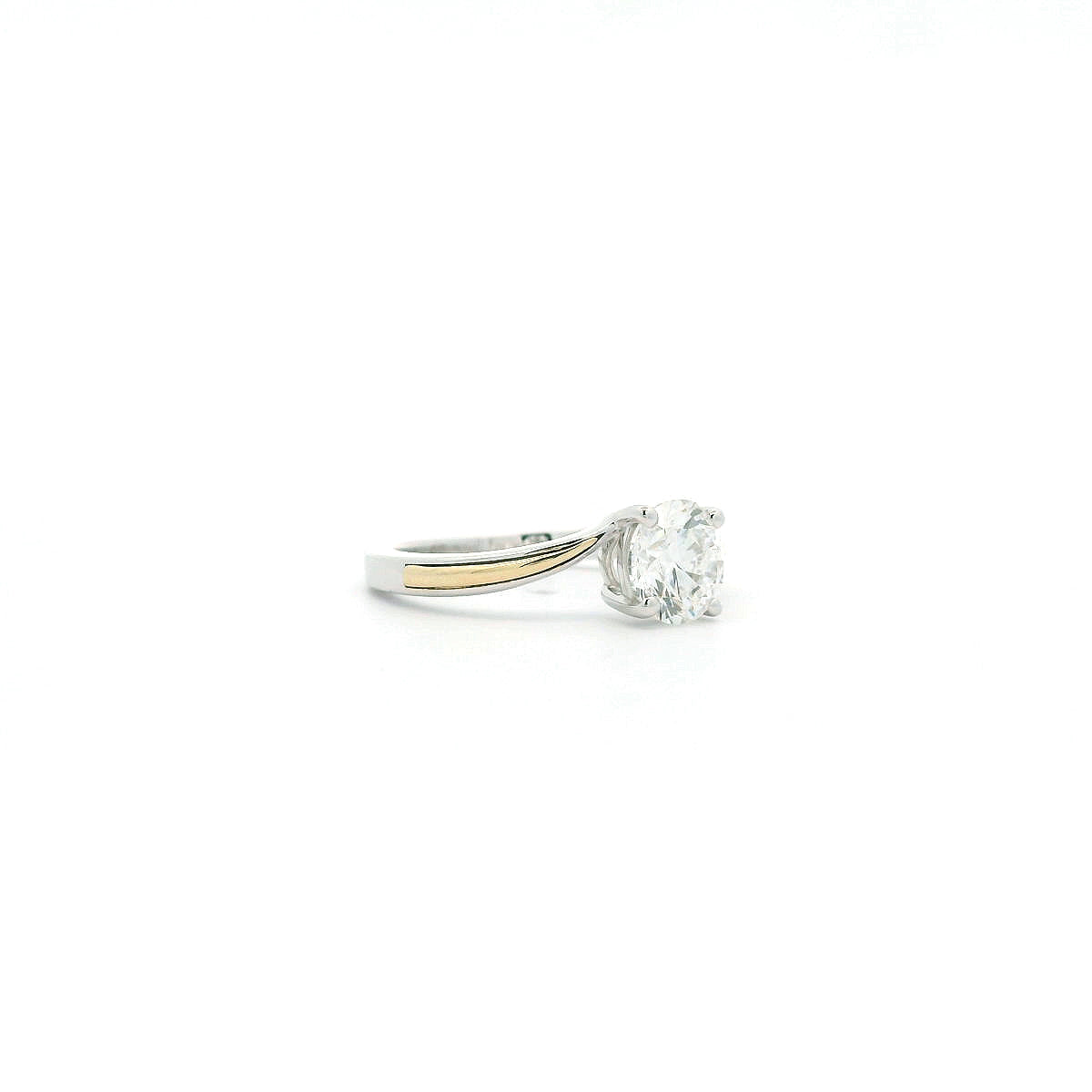 Evara Solitaire Diamond Ring