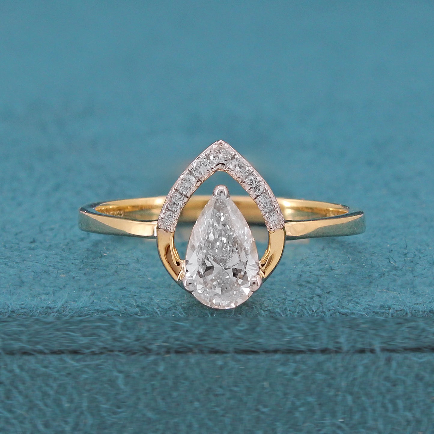 Enya Diamond Ring