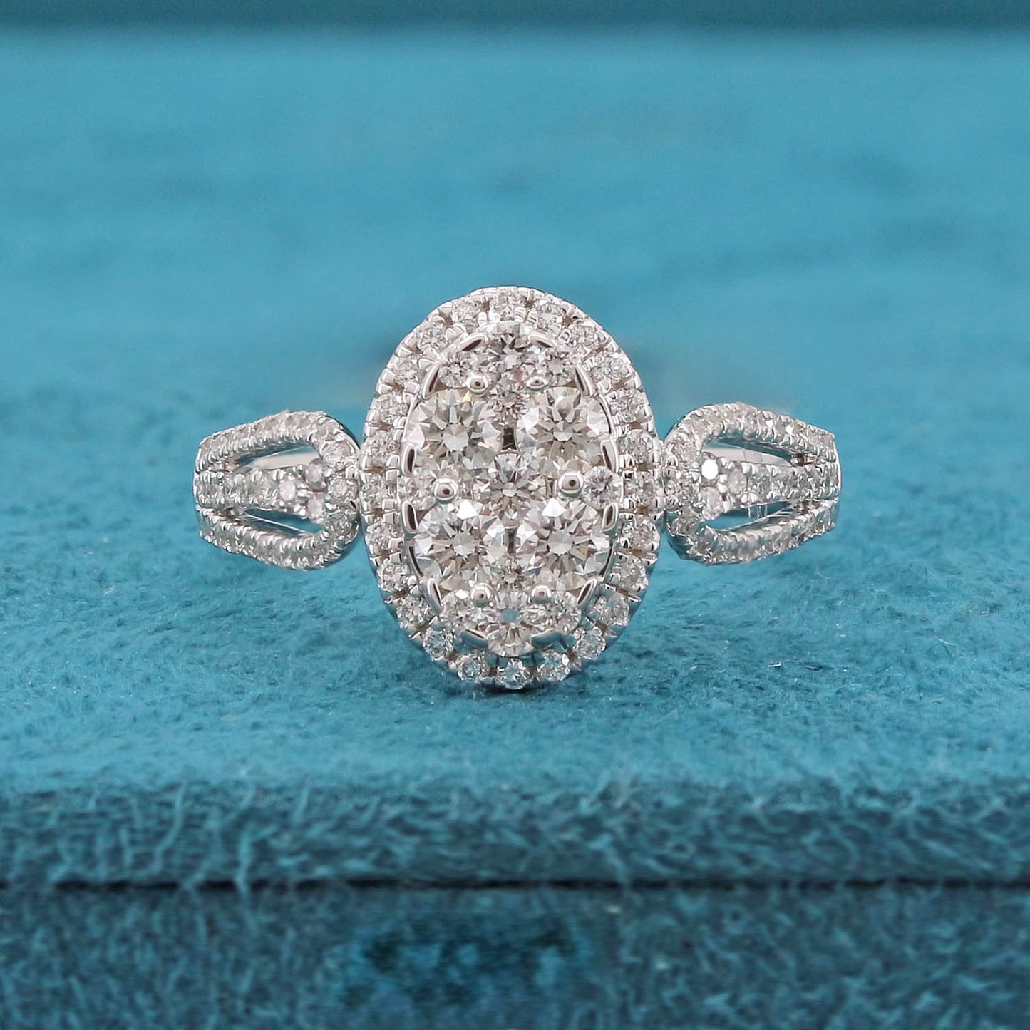 Yalena Halo Diamond Ring