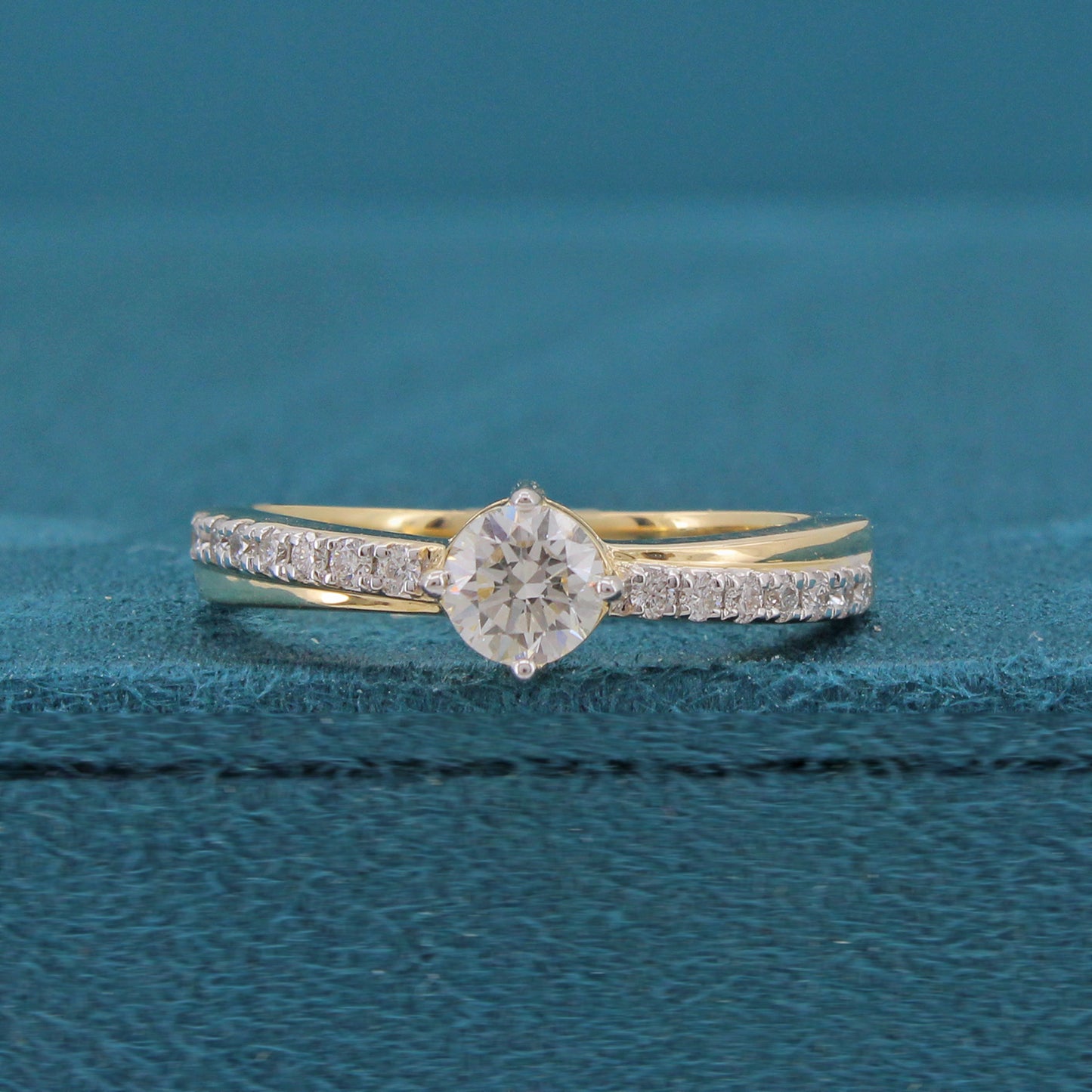 Yana Diamond Ring