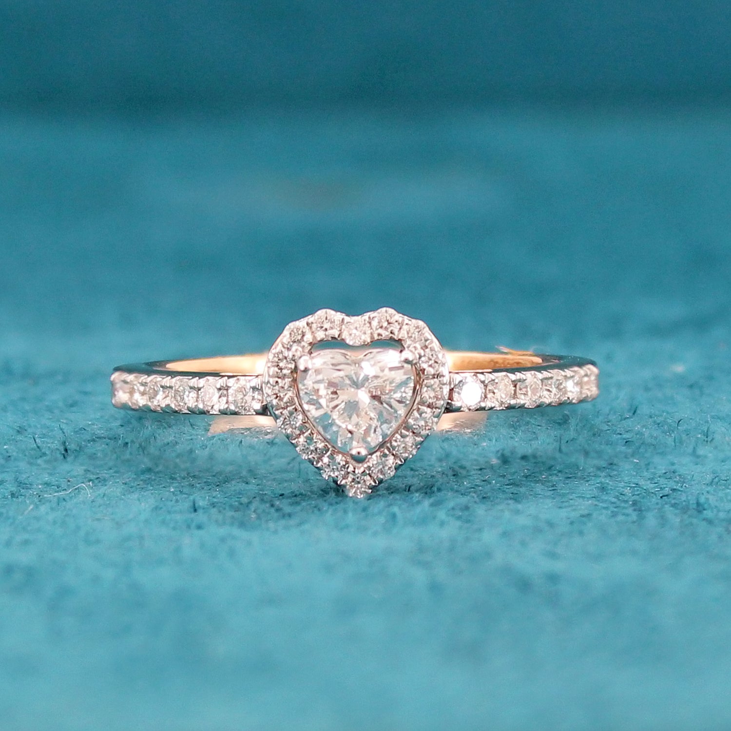 Zyra Halo Diamond Ring