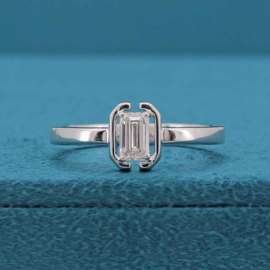 Orielle Solitaire Diamond Ring