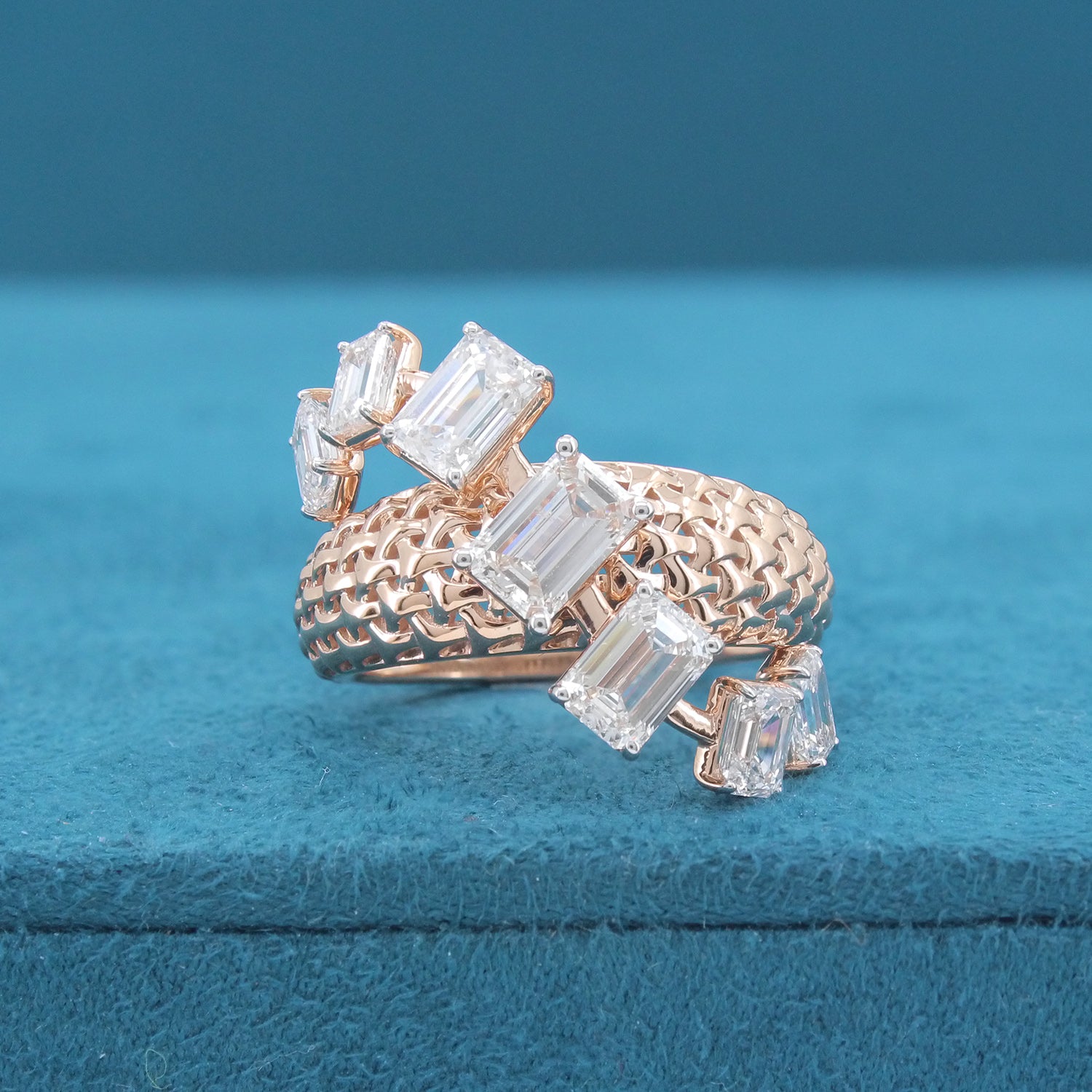Zyre Diamond Ring