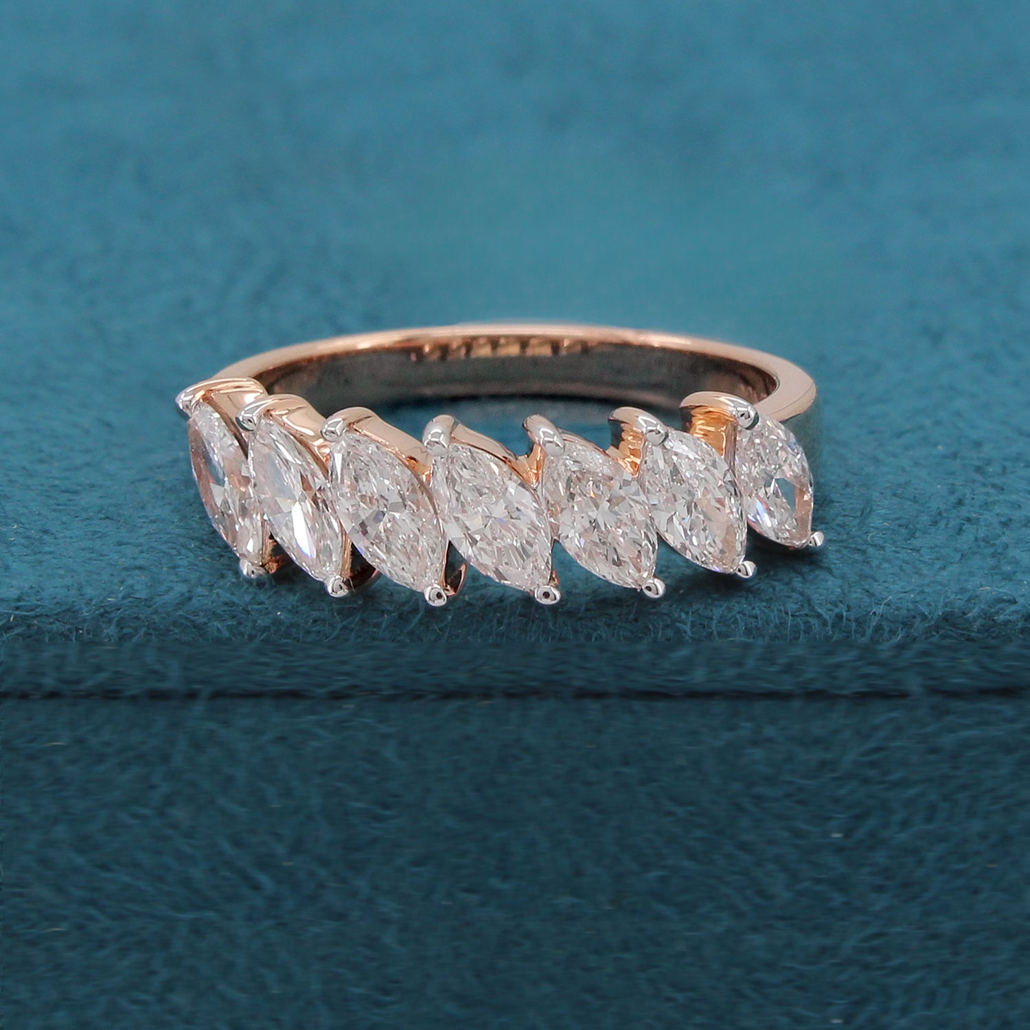 Elva Diamond Ring