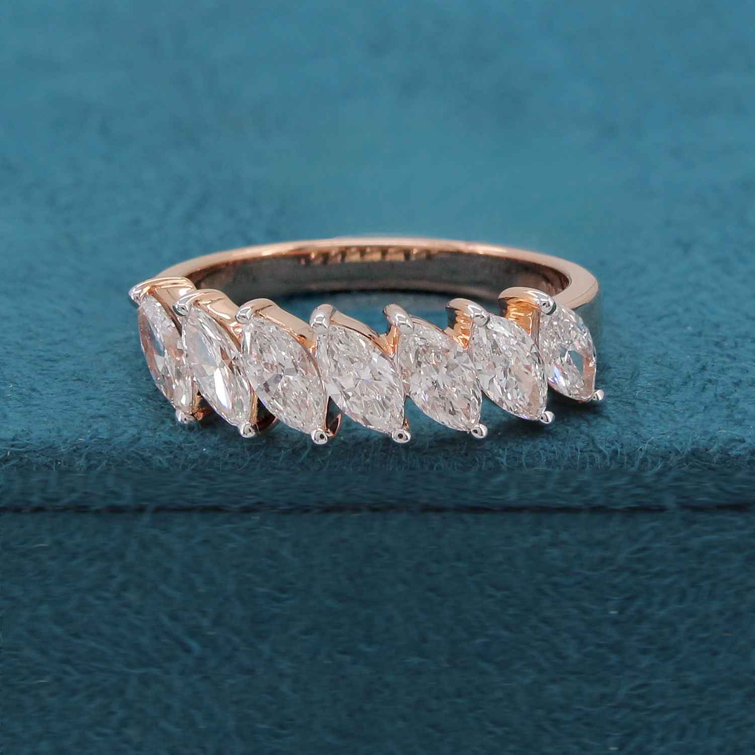 Elva Diamond Ring