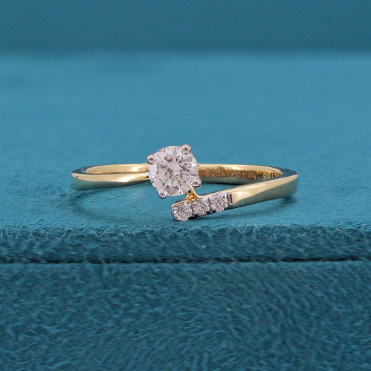 Neve Diamond Ring
