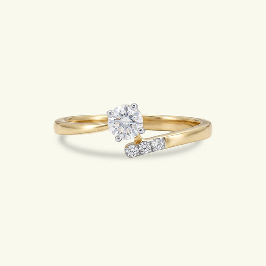 Neve Diamond Ring