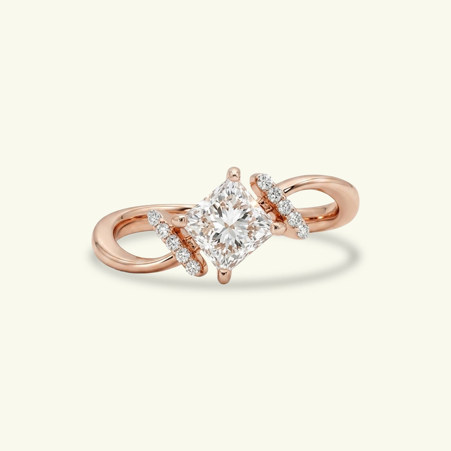 Esen Diamond Ring