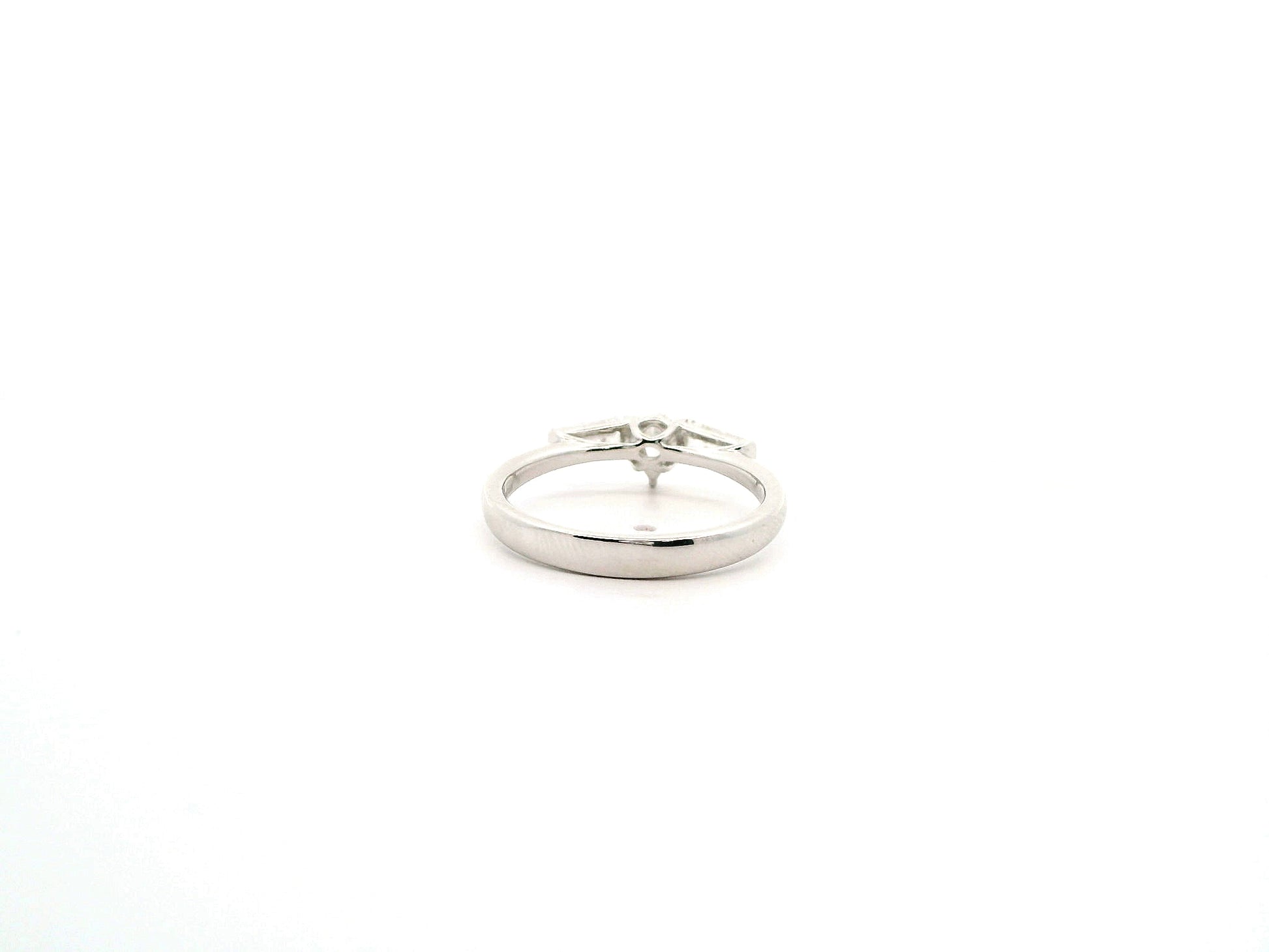 Revan Three Stone Diamond Ring