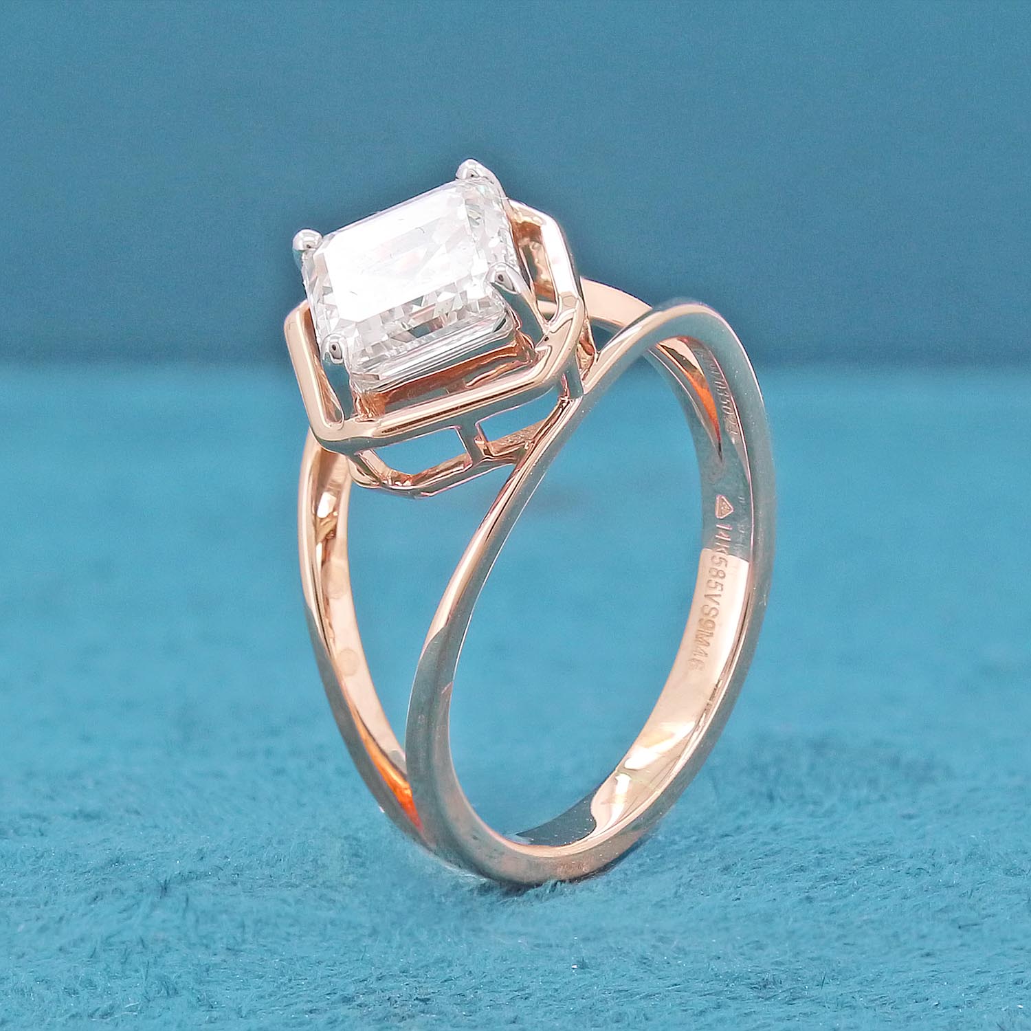 Delyra Box Solitaire Diamond Ring