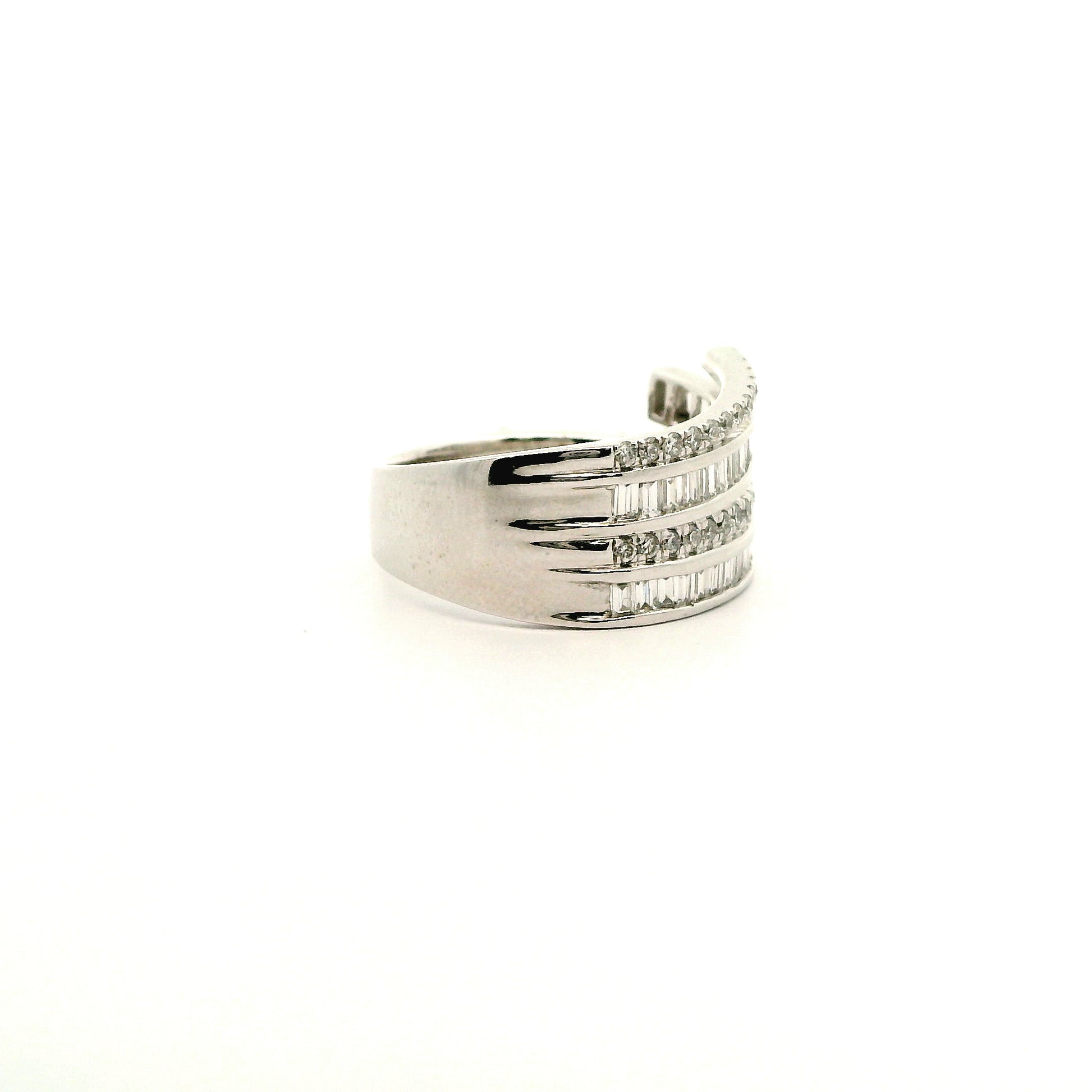 Elarin Scatter Diamond Eternity Ring