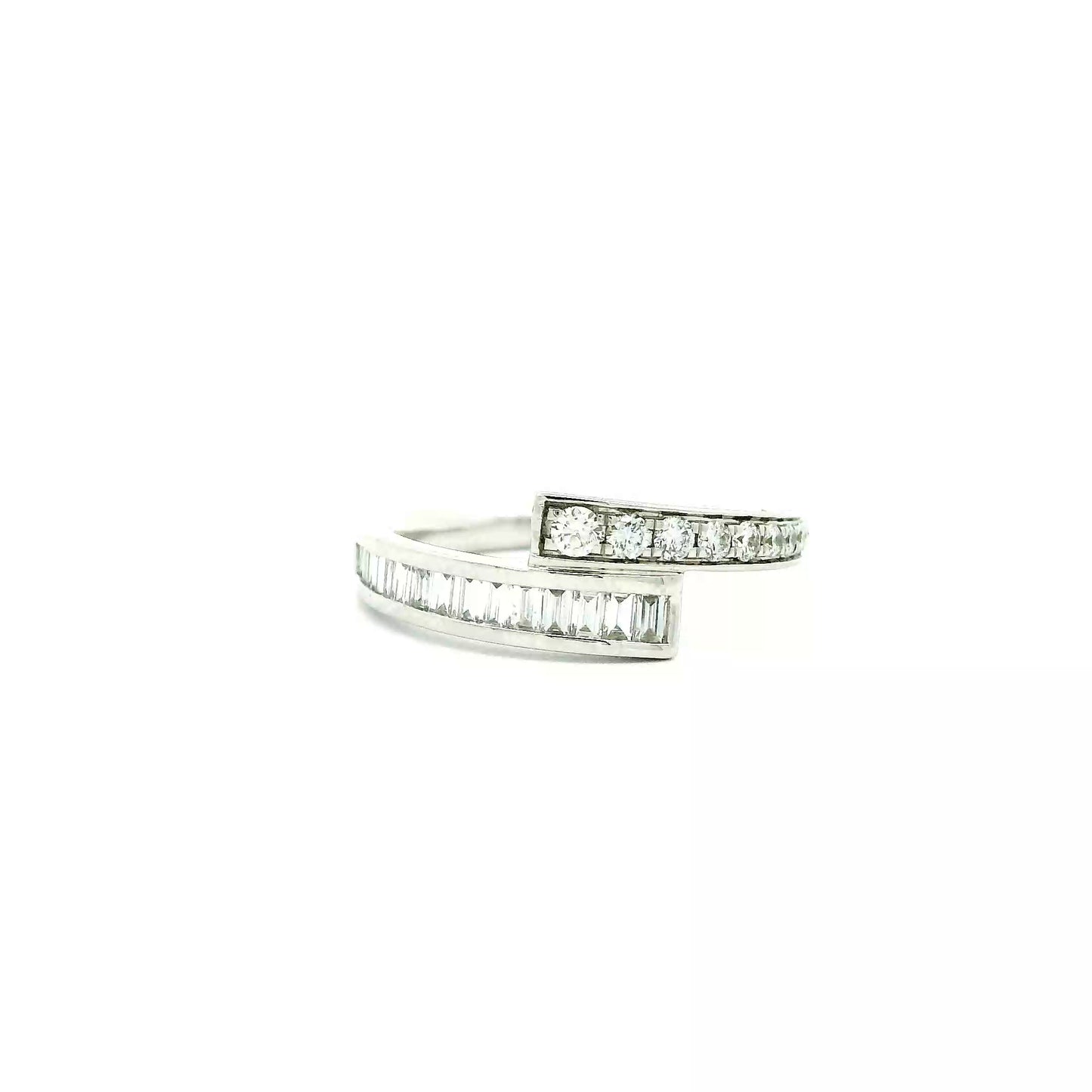 Alia Diamond Ring