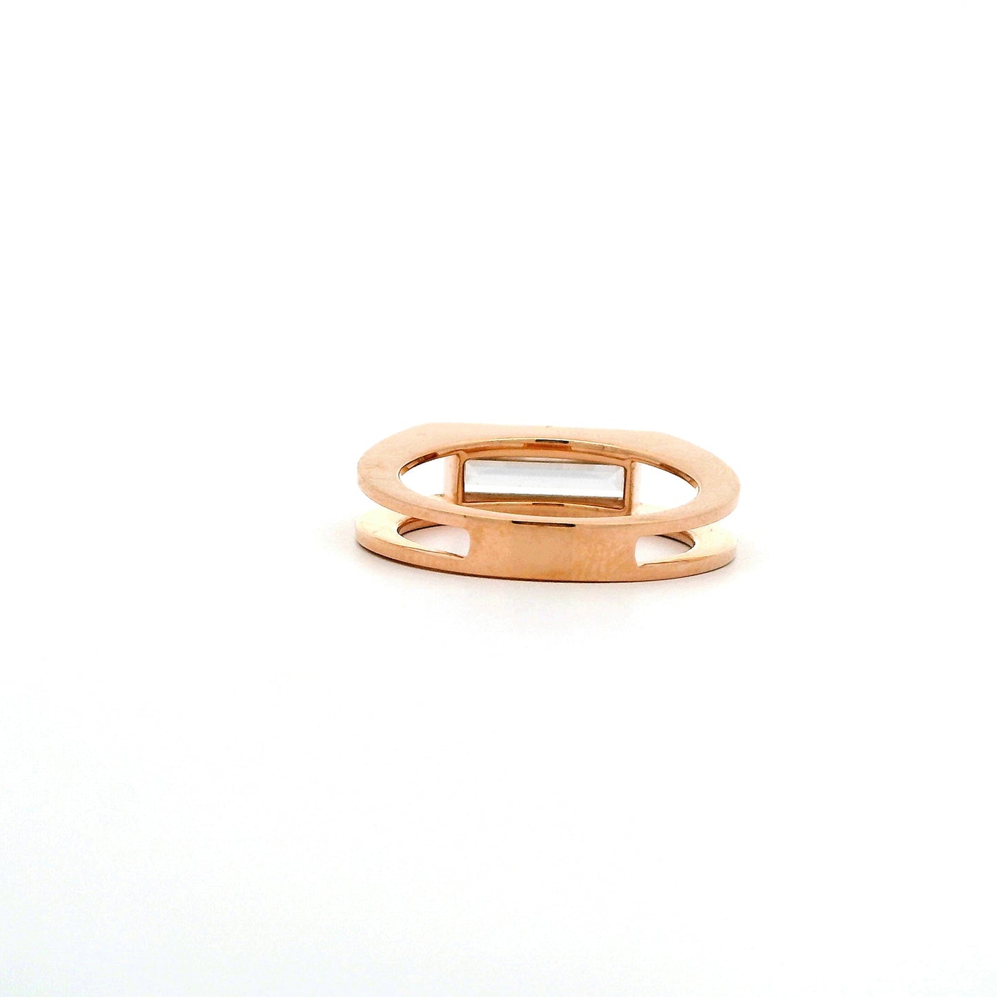 Aluné Solitaire Diamond Ring