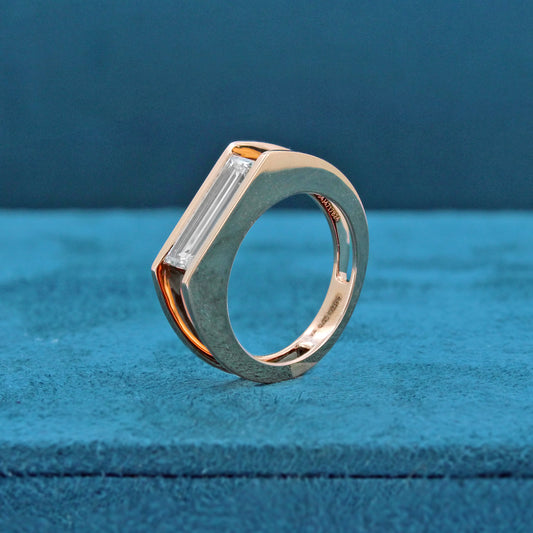 Aluné Solitaire Diamond Ring