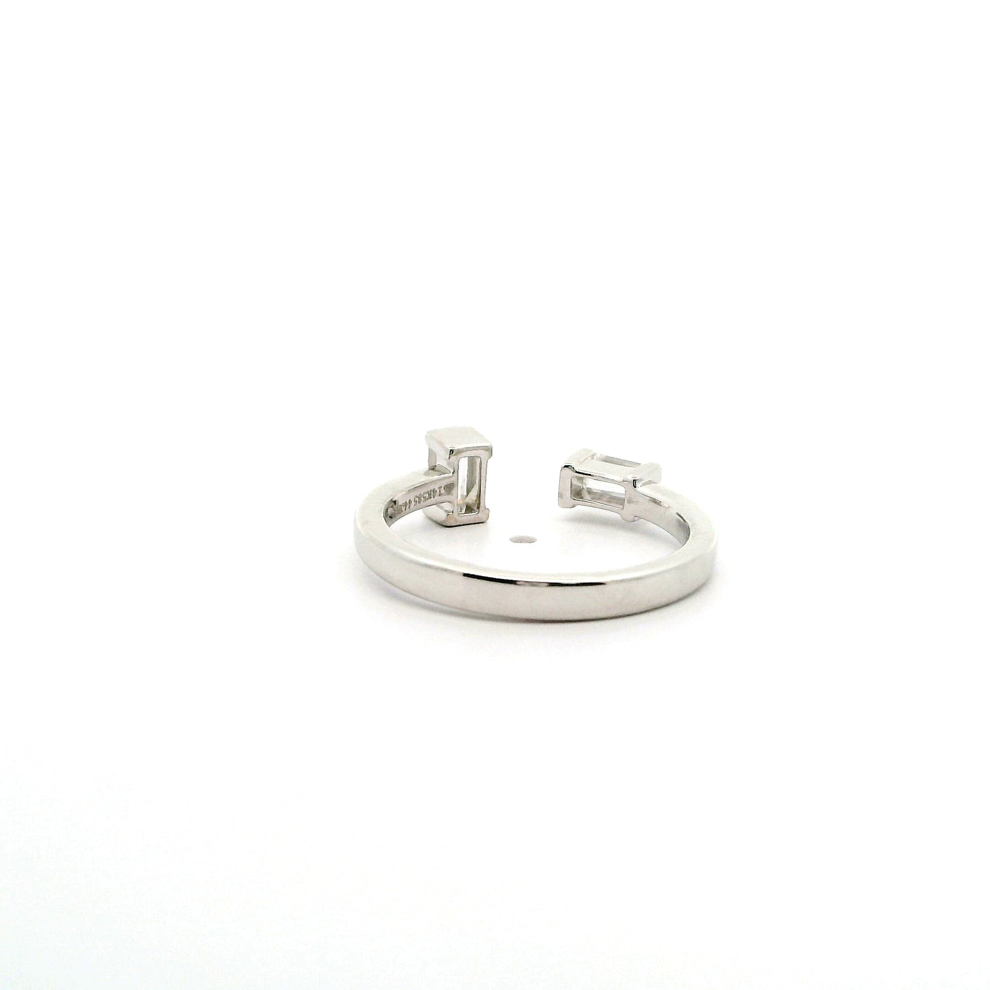 Maen Diamond Ring