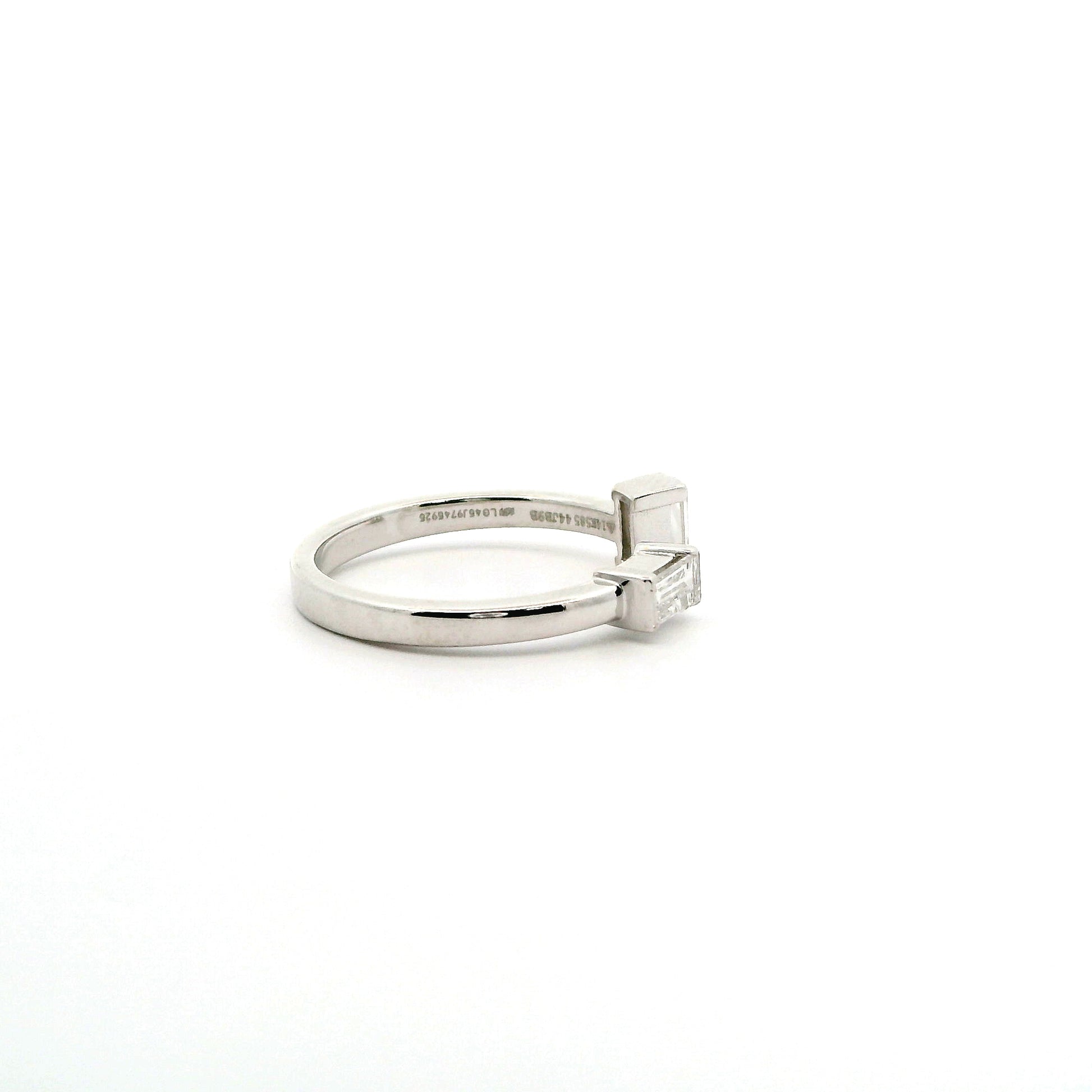 Maen Diamond Ring