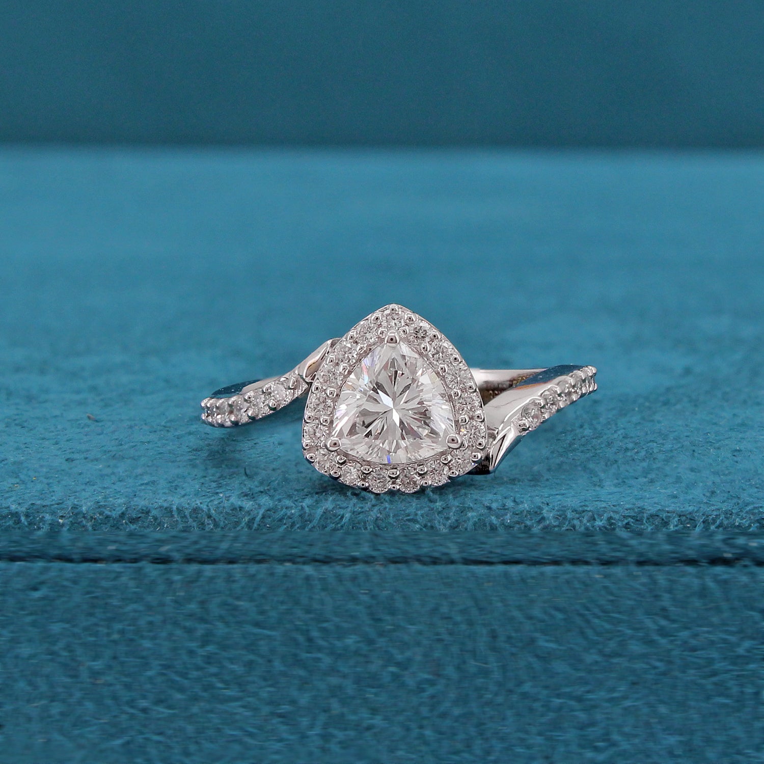 Zephyra Halo Diamond Ring