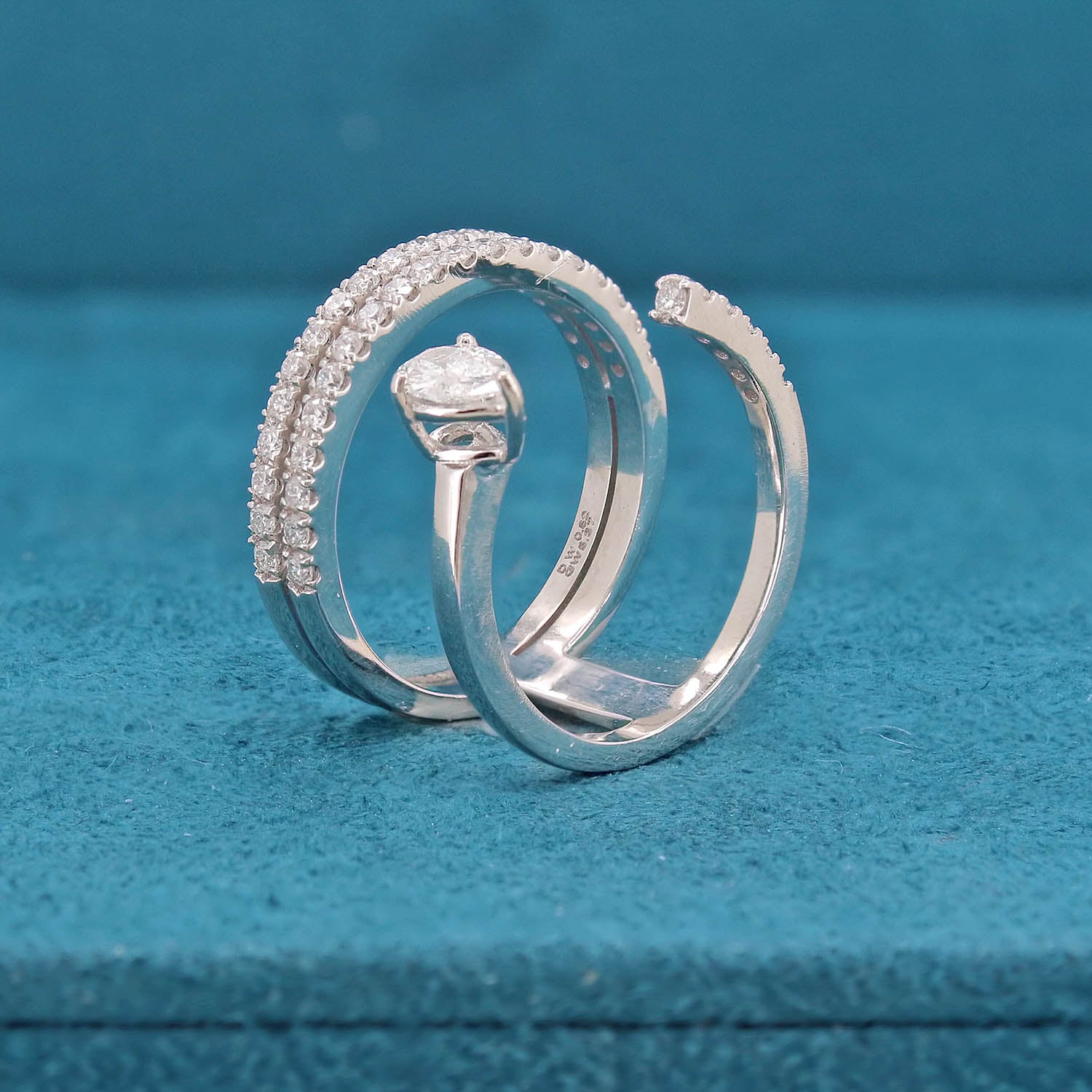 Orvella Diamond Ring
