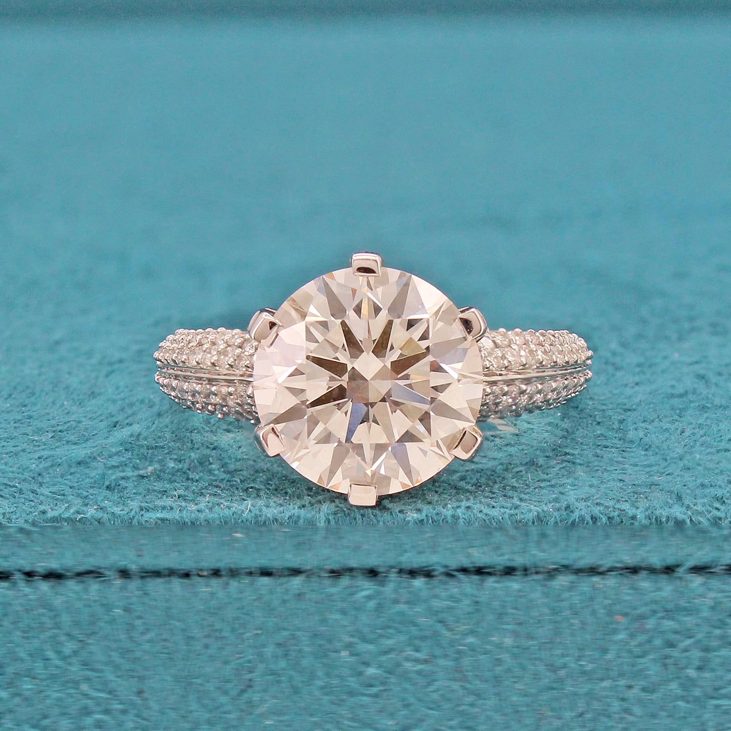 Aleryn Diamond Ring
