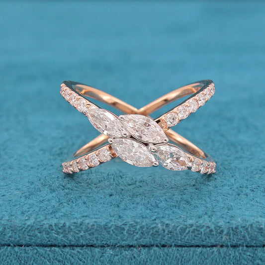 Noira Diamond Ring