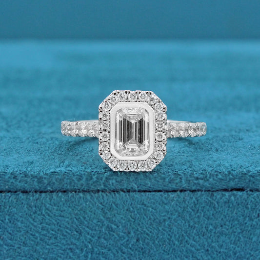 Inyra Halo Diamond Ring