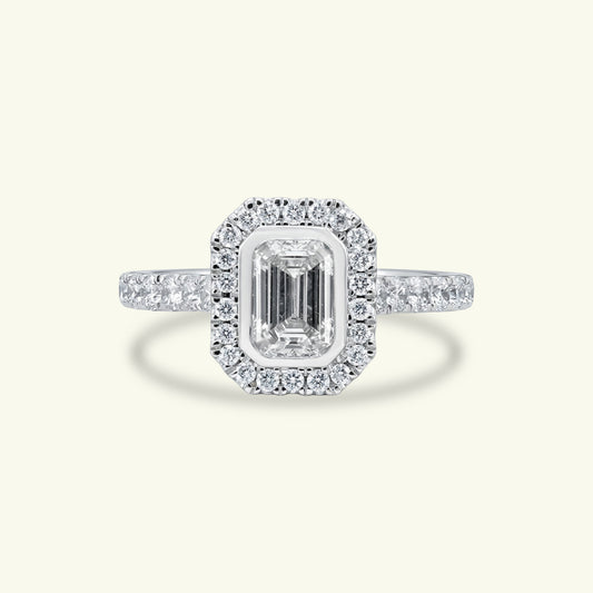 Inyra Halo Diamond Ring
