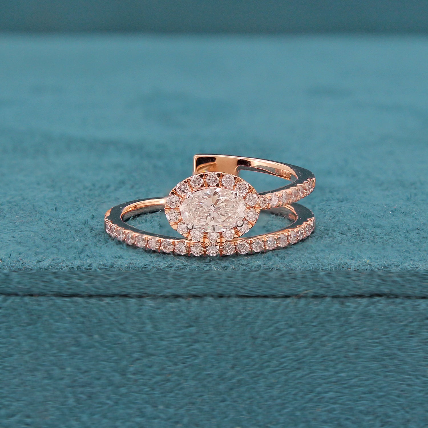 Evyn Halo Diamond Ring