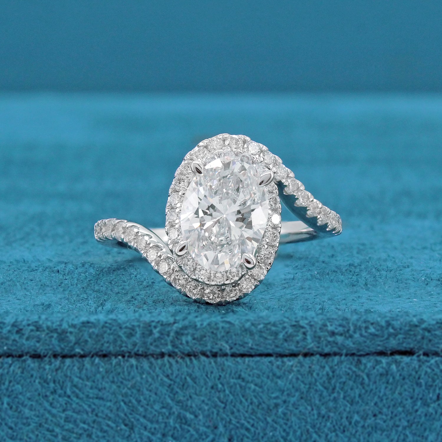 Elenara Diamond Ring