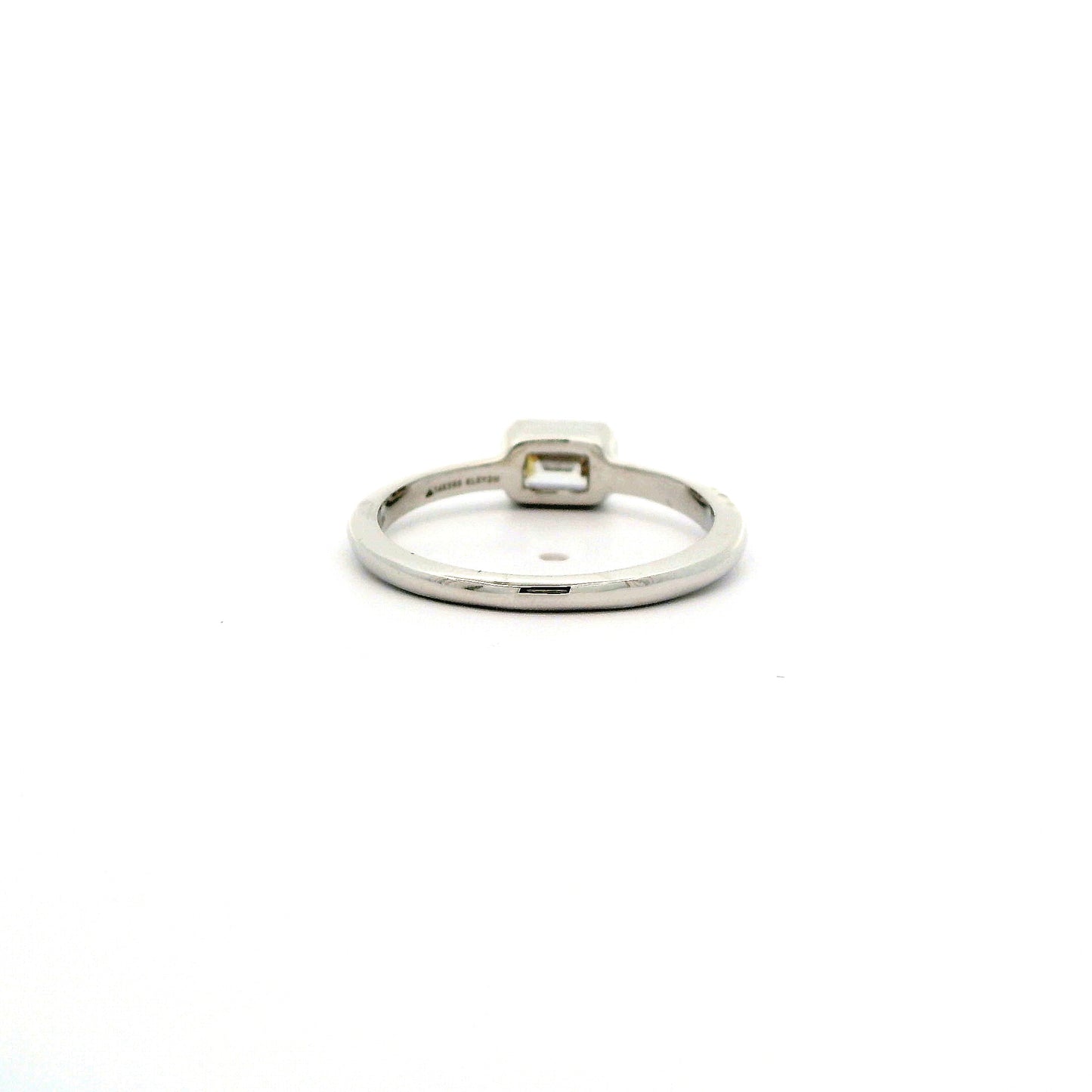 Kiro Halo Diamond Ring