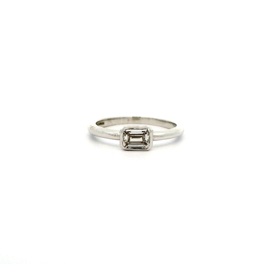 Kiro Halo Diamond Ring