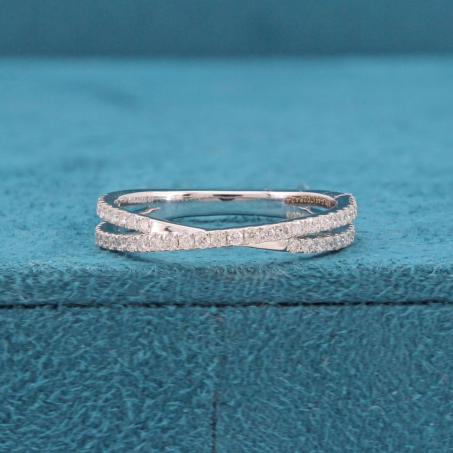 Liri Diamond Ring