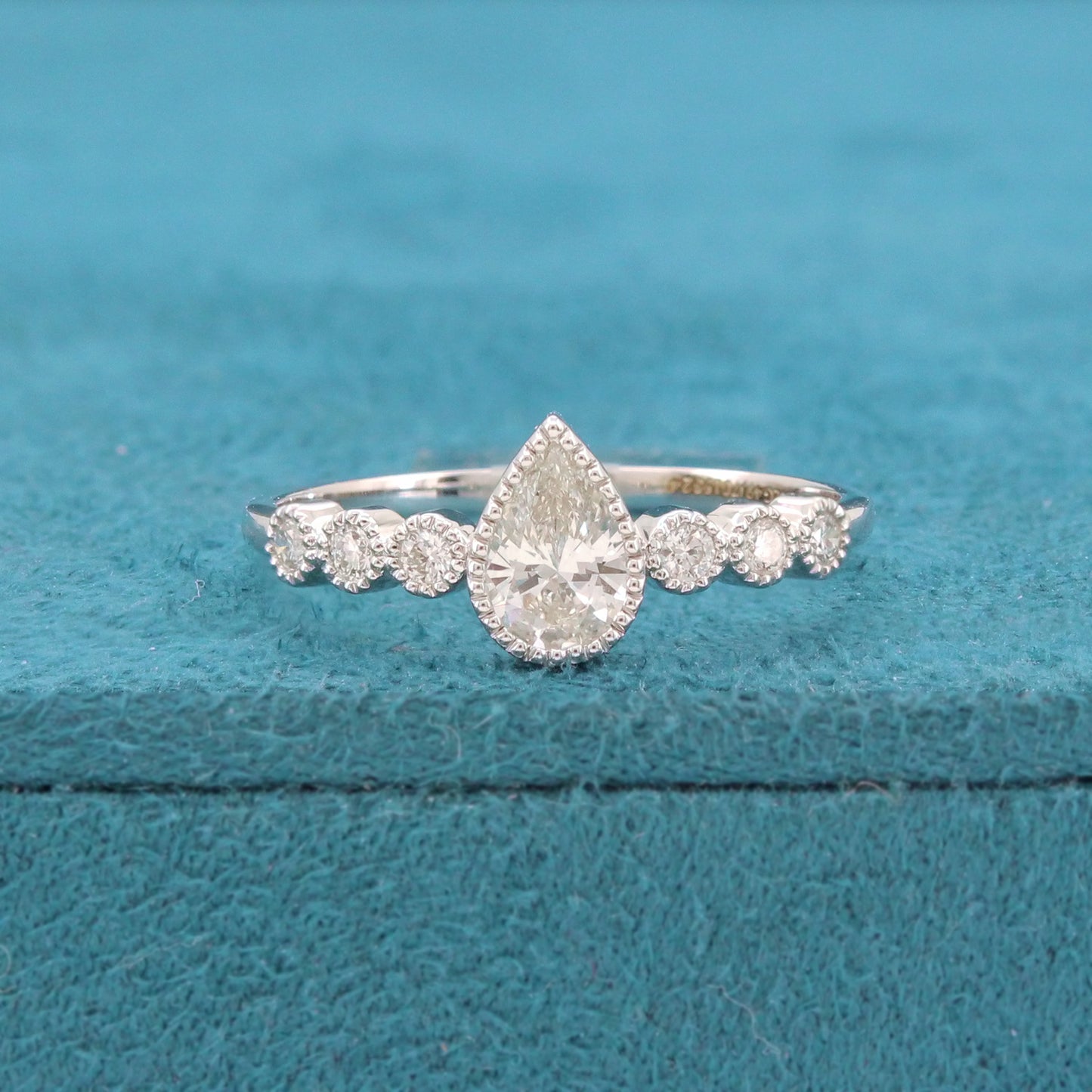 Serel Diamond Ring