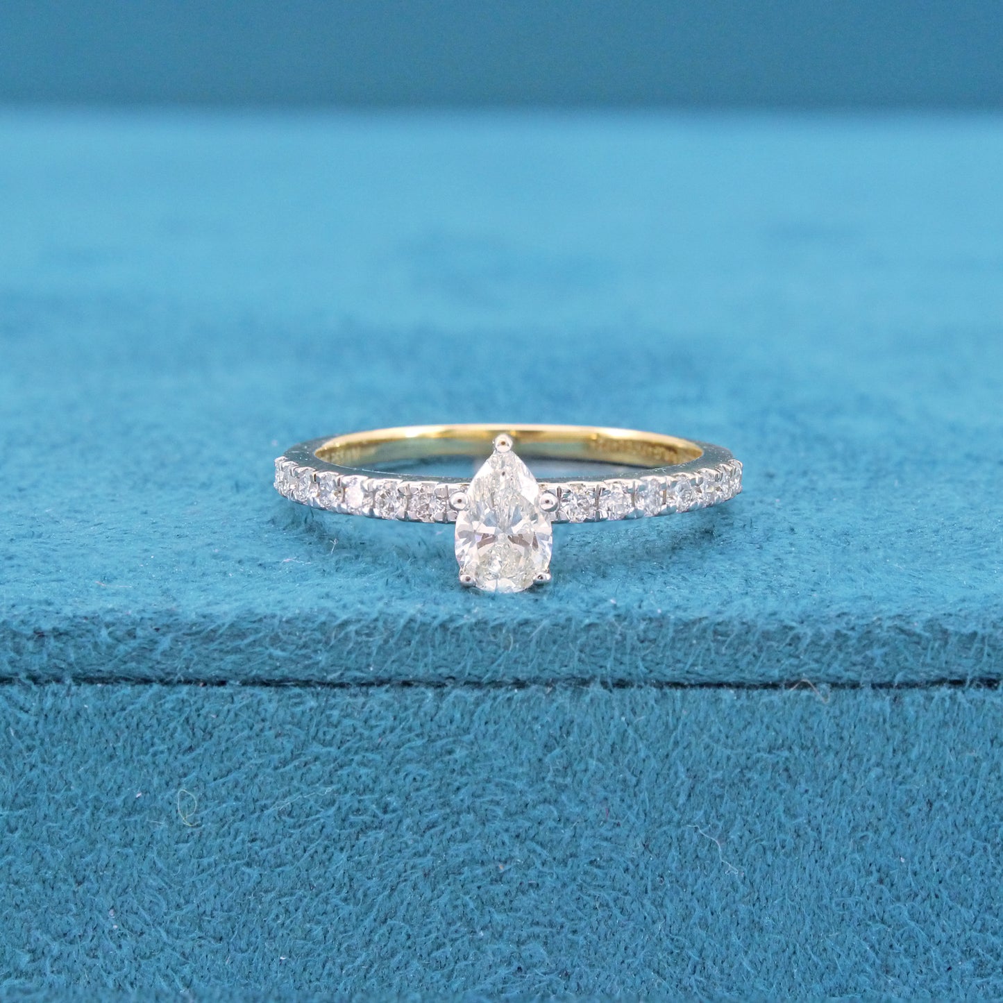 Cira Diamond Ring