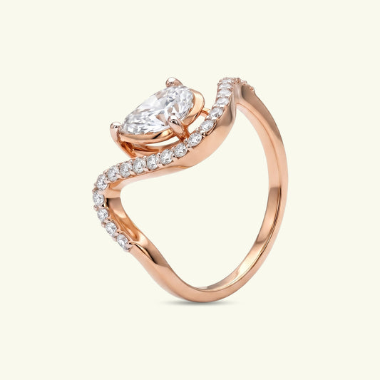 Lune Diamond Ring