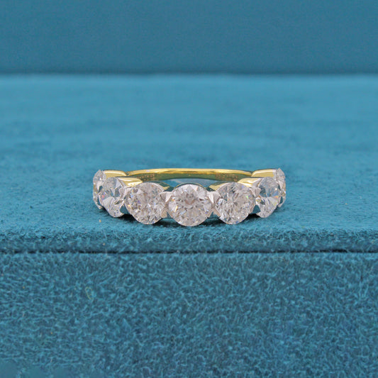 Valnora Solitaire Diamond Engagement Ring