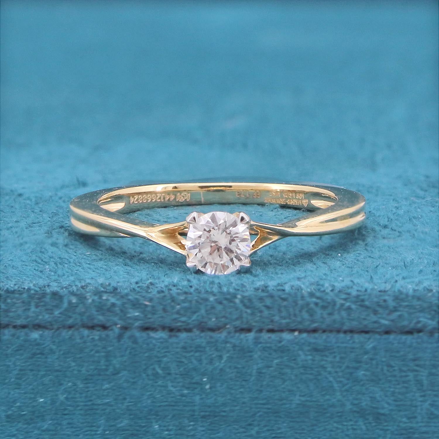 Reina Radiance Diamond Ring