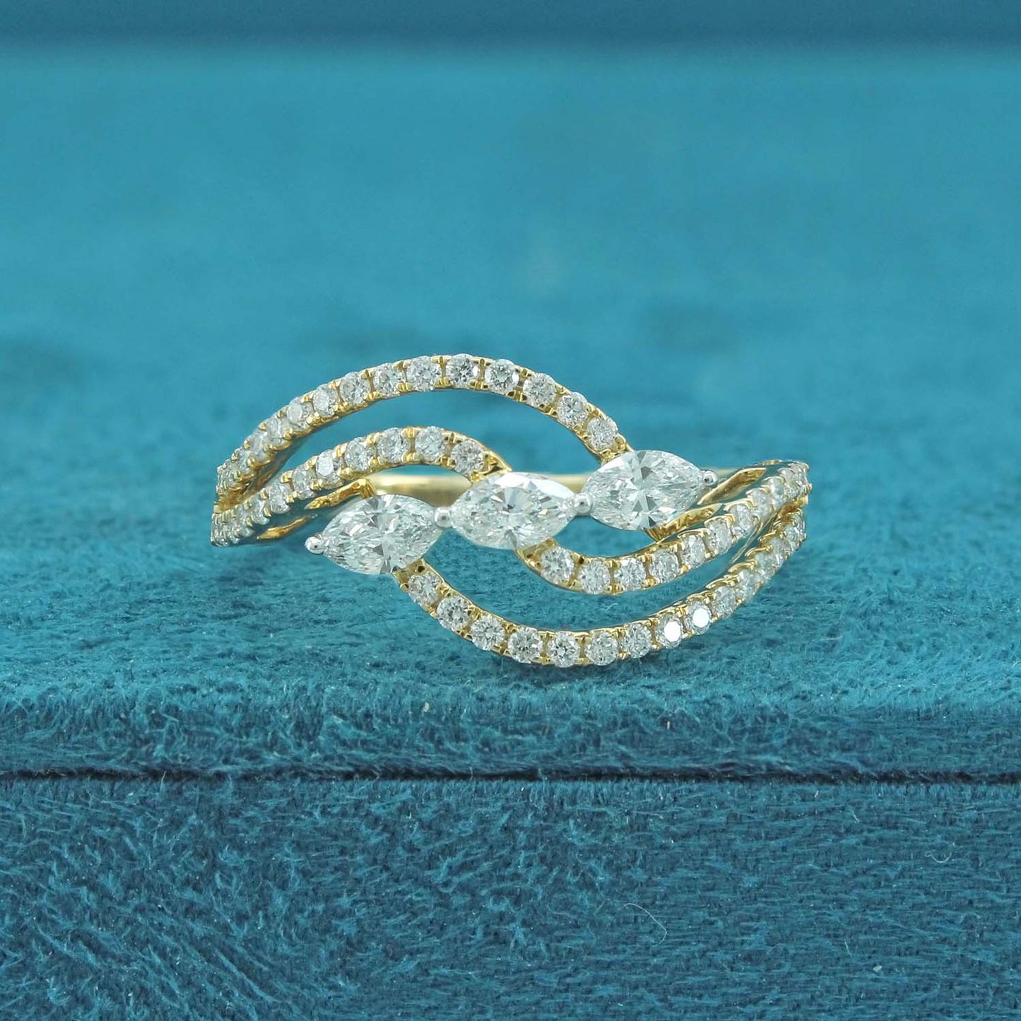 Elin Diamond Ring
