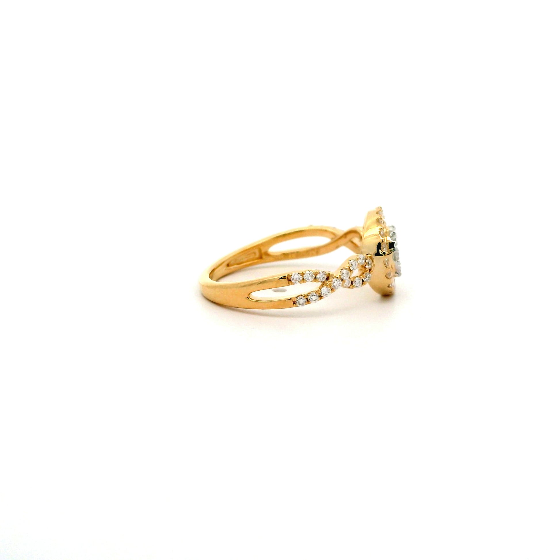 Nira Diamond Ring