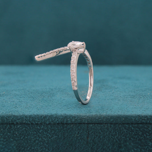 Solien Diamond Ring