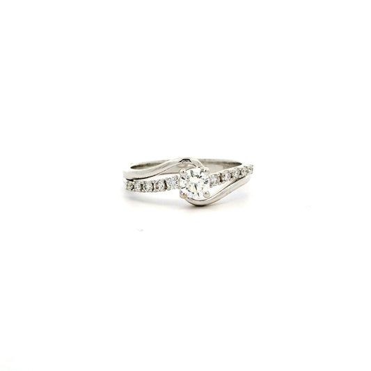Isla Serene Diamond Ring