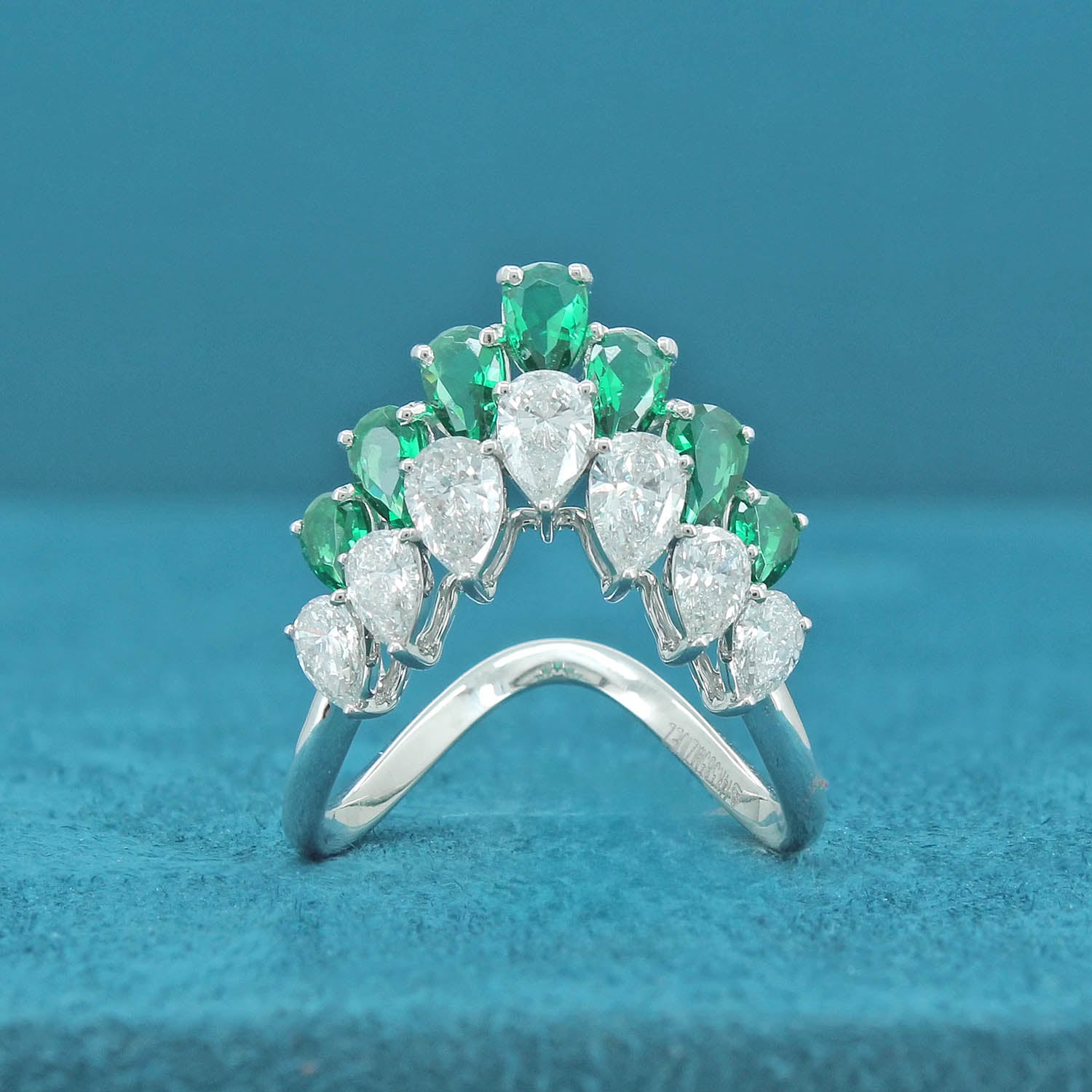 Nyra Diamond Ring